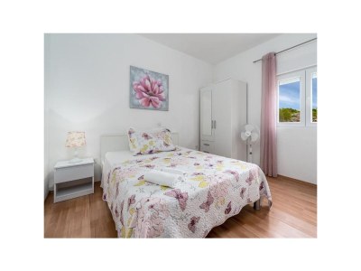 Holiday house Four-bedroom house with terrace and sea view Ražanj, Rogoznica K-22513 - Outdoor photo 26