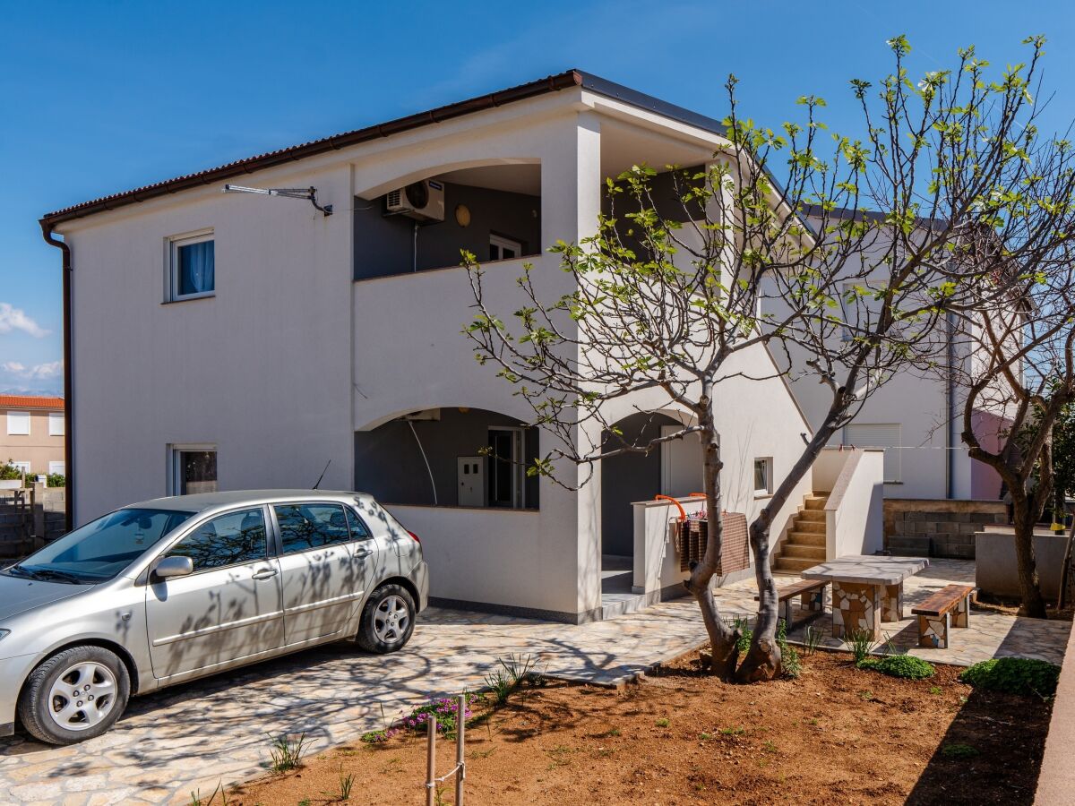 Apartment Two bedroom apartment with terrace Vir A-22948-a - Outdoor photo 2