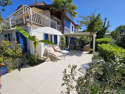 Apartment Two bedroom apartment with terrace and sea view Njivice, Krk A-23004-a - Outdoor photo 2