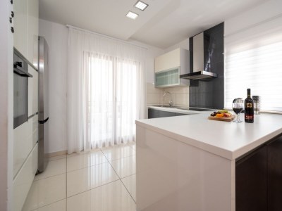 Apartment Two bedroom apartment with terrace and sea view Okrug Gornji, Čiovo A-23497-a - Outdoor photo 12