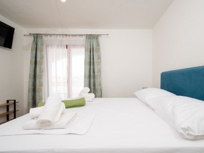 Apartment Two bedroom apartment with terrace and sea view Okrug Gornji, Čiovo A-23497-a - Outdoor photo 18