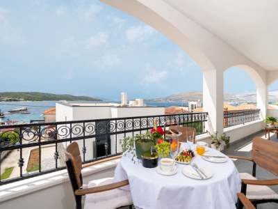 Apartment Two bedroom apartment with terrace and sea view Okrug Gornji, Čiovo A-23497-a - Outdoor photo 39