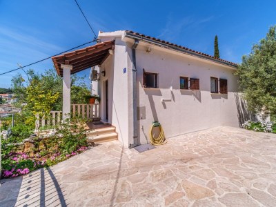 Holiday house Three bedroom house with terrace and sea view Sutivan, Brač K-23075 - Outdoor photo 13