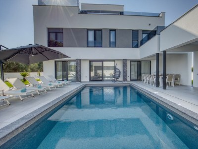 Villa Four-bedroom house with terrace and sea view Zaton, Zadar K-23511 - Outdoor photo 5