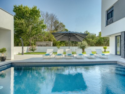 Villa Four-bedroom house with terrace and sea view Zaton, Zadar K-23511 - Outdoor photo 10