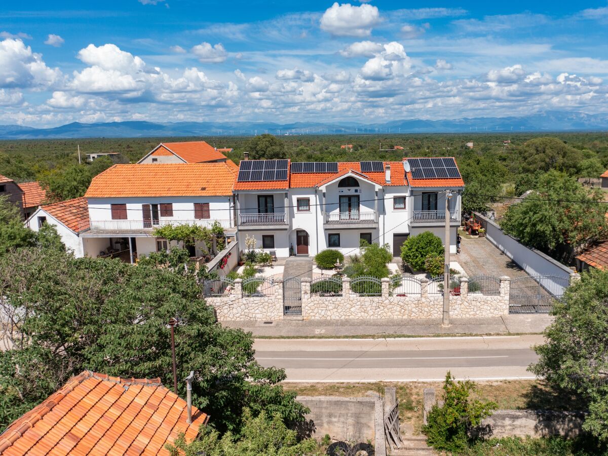 Apartment Apartments with parking space Smrdelje, Krka - 23078 - Apartments with parking space Smrdelje, Krka - 23078