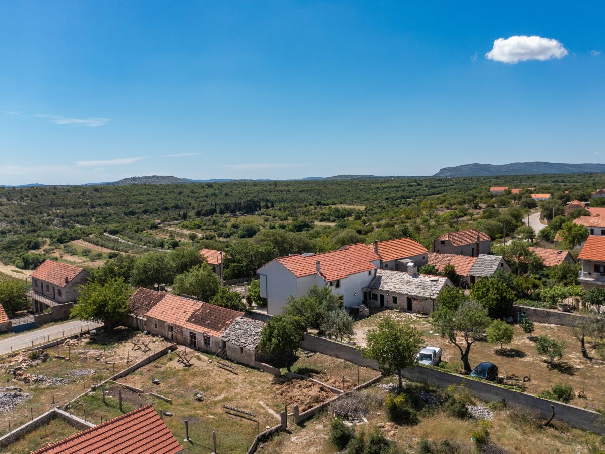 Apartment Apartments with parking space Smrdelje, Krka - 23078 - Apartments with parking space Smrdelje, Krka - 23078 - Outdoor photo 5