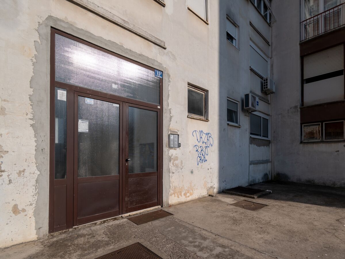 Apartment Three bedroom apartment with balcony Zadar A-23521-a - Outdoor photo 3