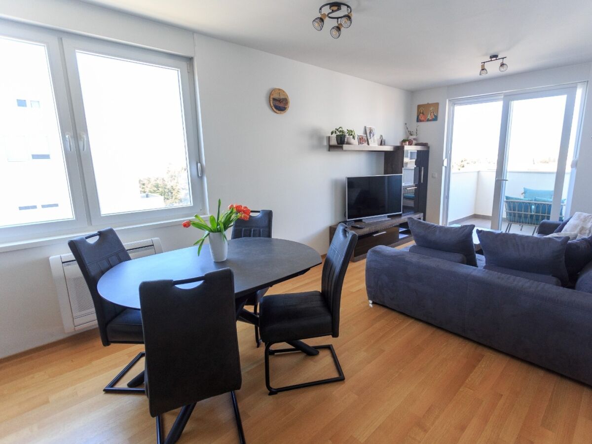 Apartment Two bedroom apartment with terrace and sea view Zadar A-23525-a - Outdoor photo 5