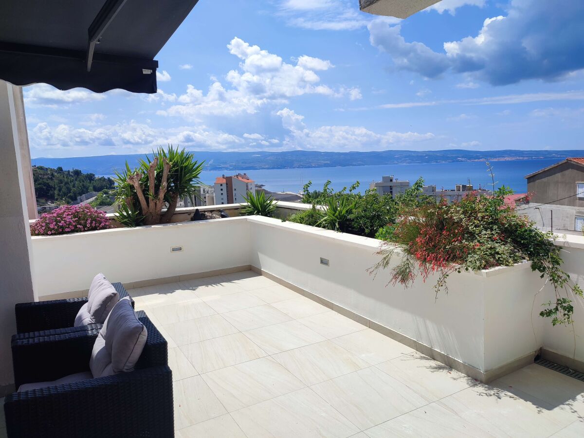 Apartment Three bedroom apartment with terrace and sea view Dugi Rat, Omiš A-23115-a - Outdoor photo 2