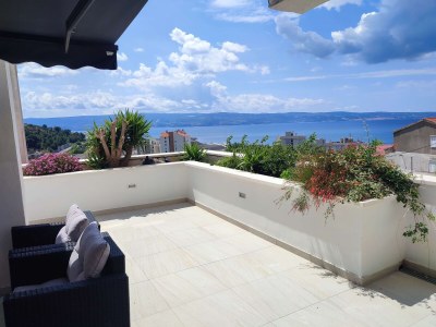 Apartment Three bedroom apartment with terrace and sea view Dugi Rat, Omiš A-23115-a - Outdoor photo 2