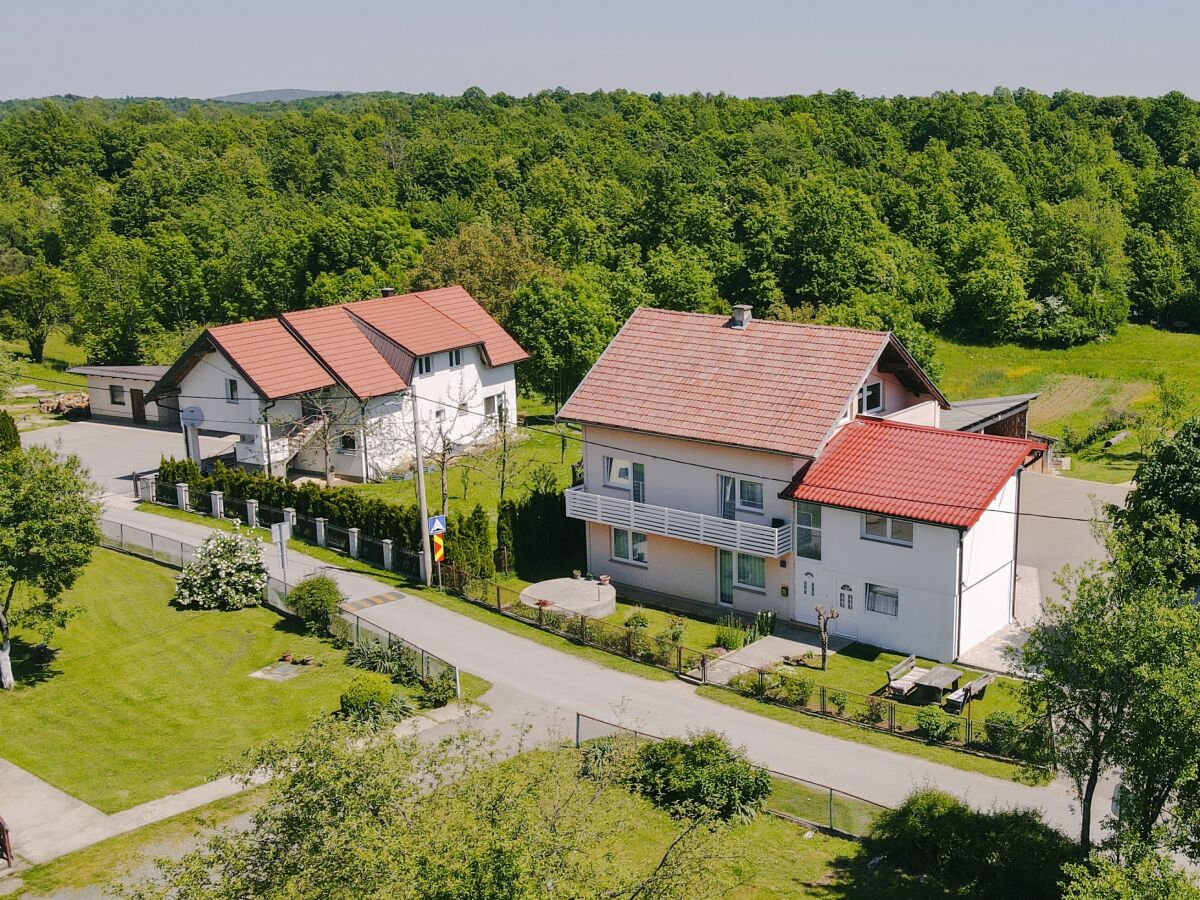 Apartment One bedroom apartment with terrace Lipovača, Plitvice A-17657-a - Outdoor photo 2