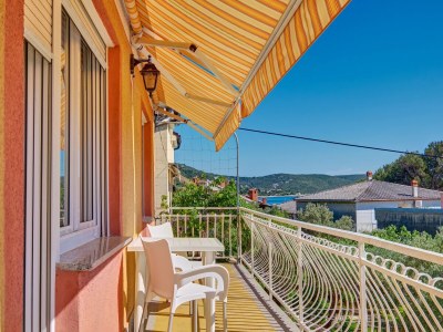 Apartment Three bedroom apartment with balcony and sea view Martinšćica, Cres A-23222-a - Outdoor photo 38