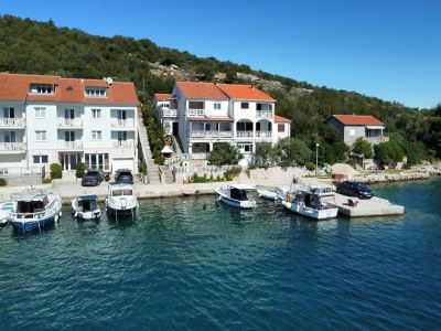 Apartment Three bedroom apartment near beach Zaglav, Dugi otok A-23204-a - Outdoor photo 6