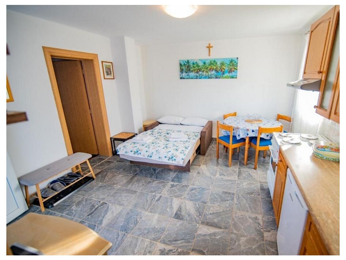 Holiday house Two bedroom house with balcony Dazlina, Šibenik K-23303