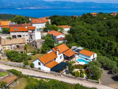 Holiday house Four-bedroom house with terrace Risika, Krk K-23314 in Krk - Holiday house