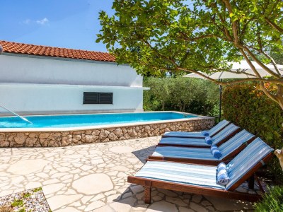 Holiday house Four-bedroom house with terrace Risika, Krk K-23314 - Outdoor photo 12