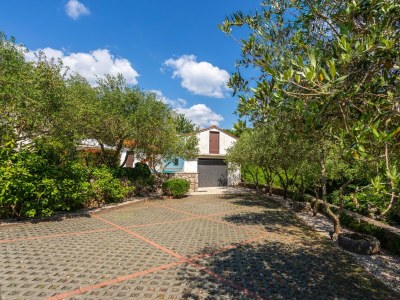 Holiday house Four-bedroom house with terrace Risika, Krk K-23314 - Outdoor photo 17