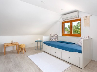 Holiday house Four-bedroom house with terrace Risika, Krk K-23314 - Outdoor photo 35