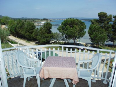 Apartment Two bedroom apartment near beach Kraj, Pašman A-334-b in Tkon - Apartment