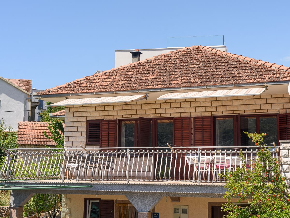Apartment Three bedroom apartment with terrace and sea view Marina, Trogir A-23353-a - Outdoor photo 2