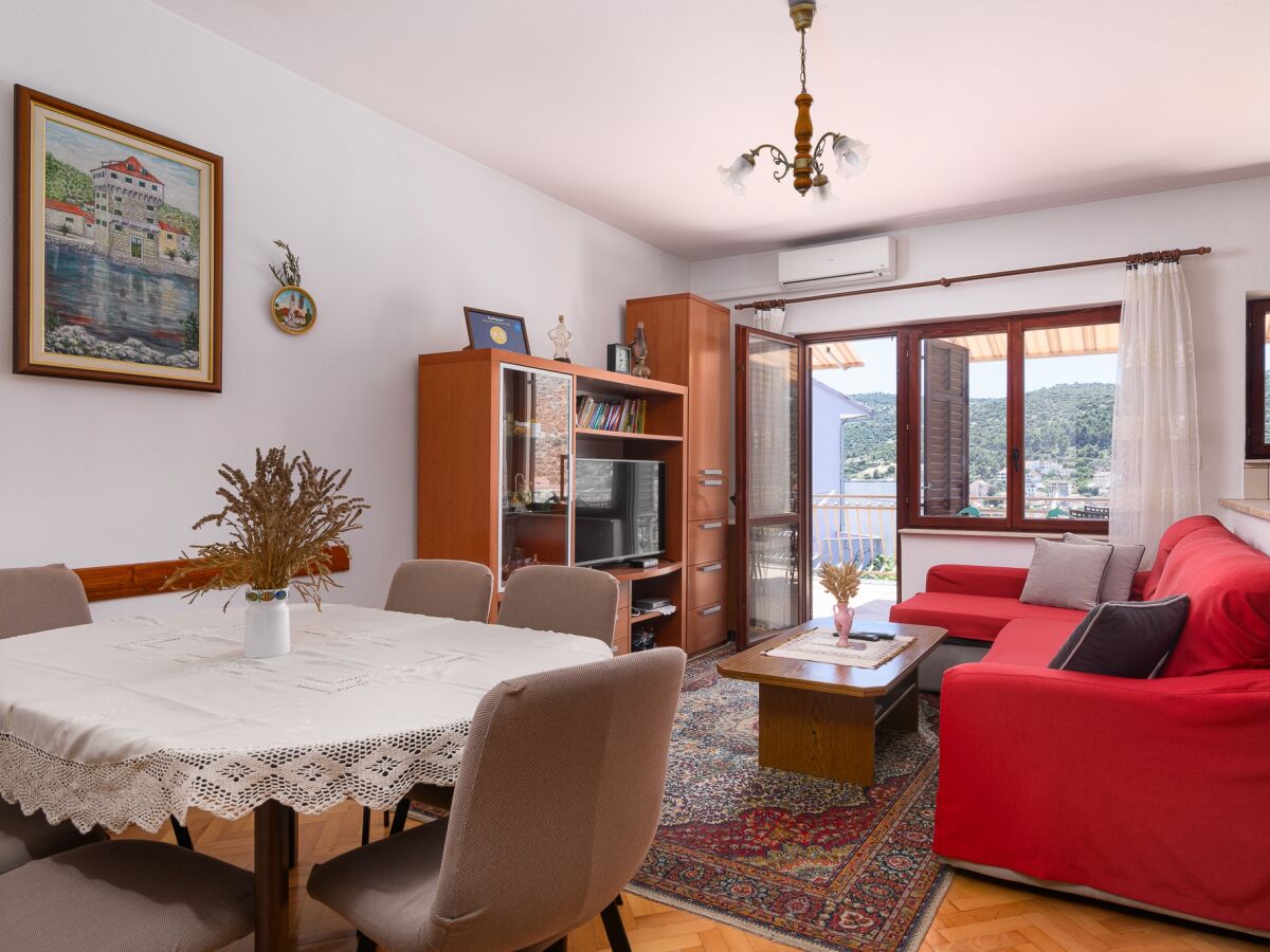 Apartment Three bedroom apartment with terrace and sea view Marina, Trogir A-23353-a - Outdoor photo 5