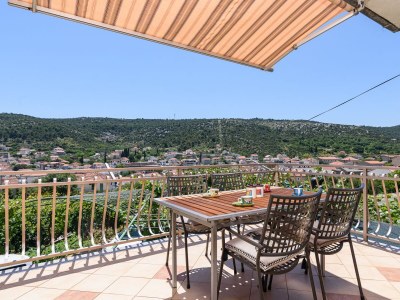 Apartment Three bedroom apartment with terrace and sea view Marina, Trogir A-23353-a in Marina - Apartment