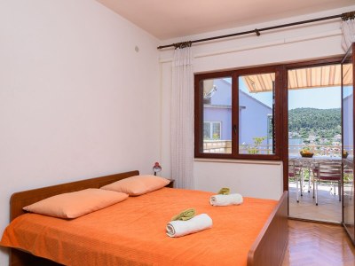 Apartment Three bedroom apartment with terrace and sea view Marina, Trogir A-23353-a - Outdoor photo 11