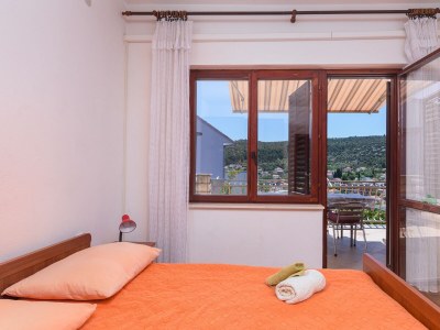 Apartment Three bedroom apartment with terrace and sea view Marina, Trogir A-23353-a - Outdoor photo 12