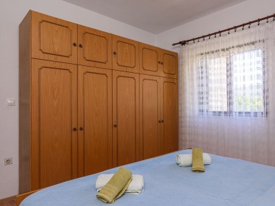 Apartment Three bedroom apartment with terrace and sea view Marina, Trogir A-23353-a - Outdoor photo 16