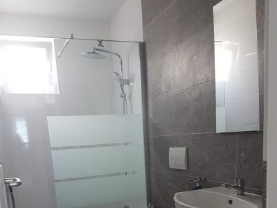 Apartment Two bedroom apartment with terrace and sea view Rogoznica A-23439-a - Outdoor photo 7