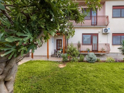 Apartment Studio flat with air-conditioning Valbandon, Fažana AS-23659-a in Fazana - Apartment