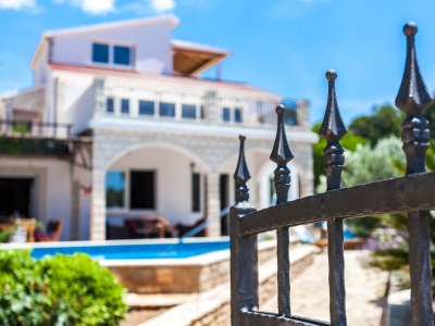 Holiday house Comfortable and spacious house near beach Gršćica, Korčula K-23487 - Outdoor photo 6