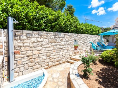 Holiday house Comfortable and spacious house near beach Gršćica, Korčula K-23487 - Outdoor photo 13