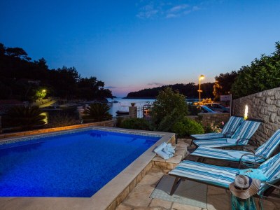 Holiday house Comfortable and spacious house near beach Gršćica, Korčula K-23487 - Outdoor photo 18