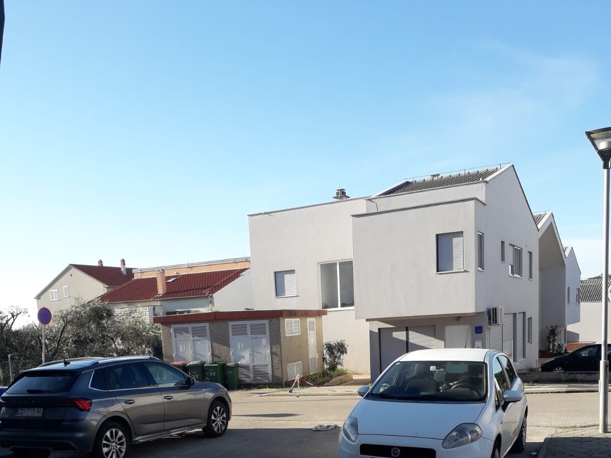 Apartment Two bedroom apartment with air-conditioning Zadar A-23692-a - Outdoor photo 3