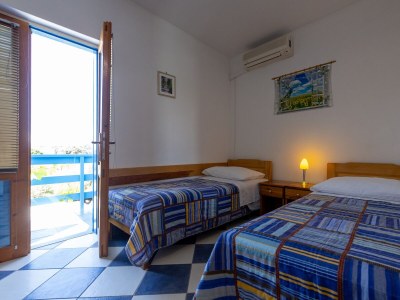 Apartment Studio flat with balcony Sućuraj, Hvar AS-6852-a in Sućuraj - Apartment