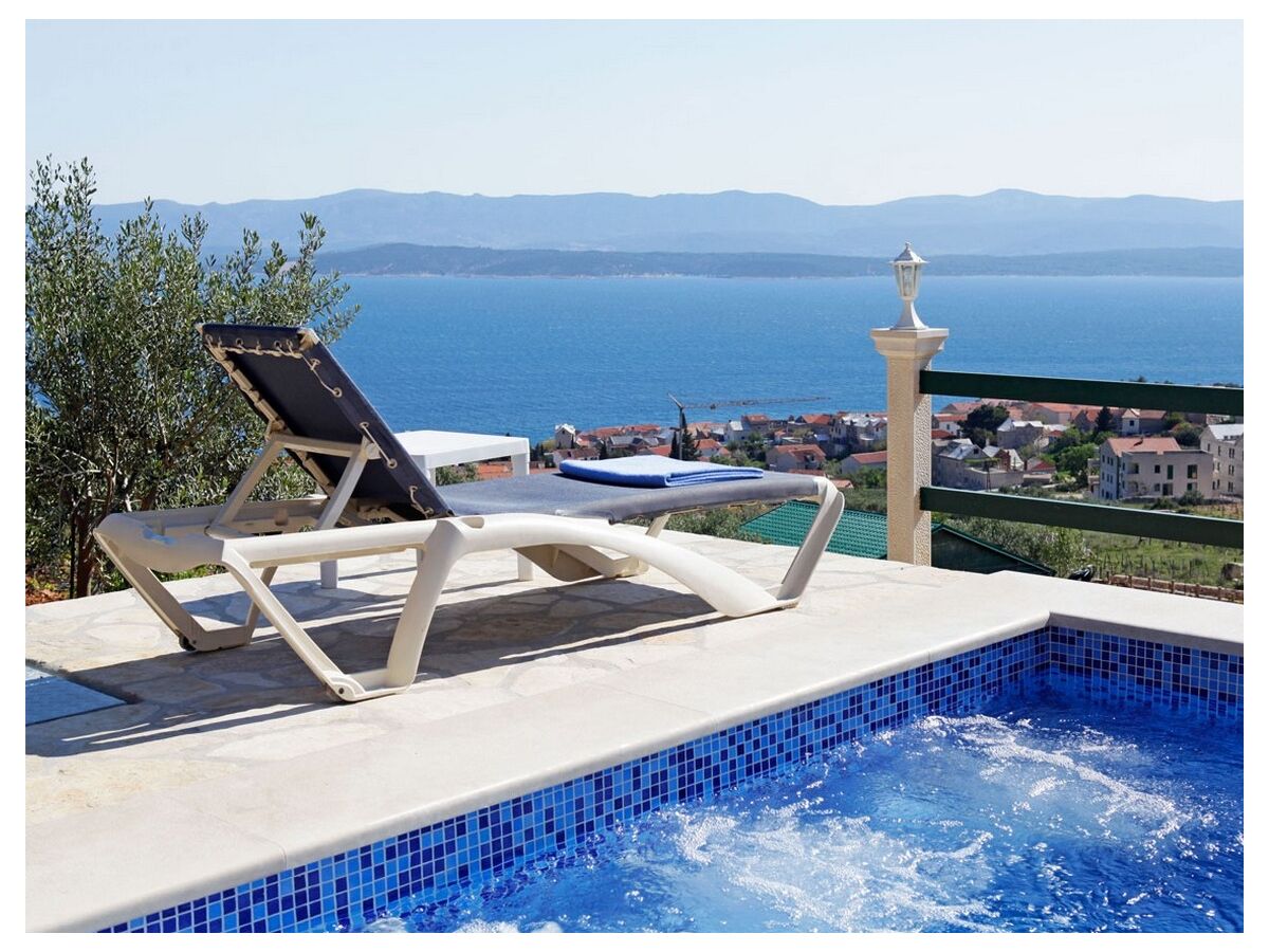 Holiday house Two bedroom house with terrace and sea view Bol, Brač K-23787