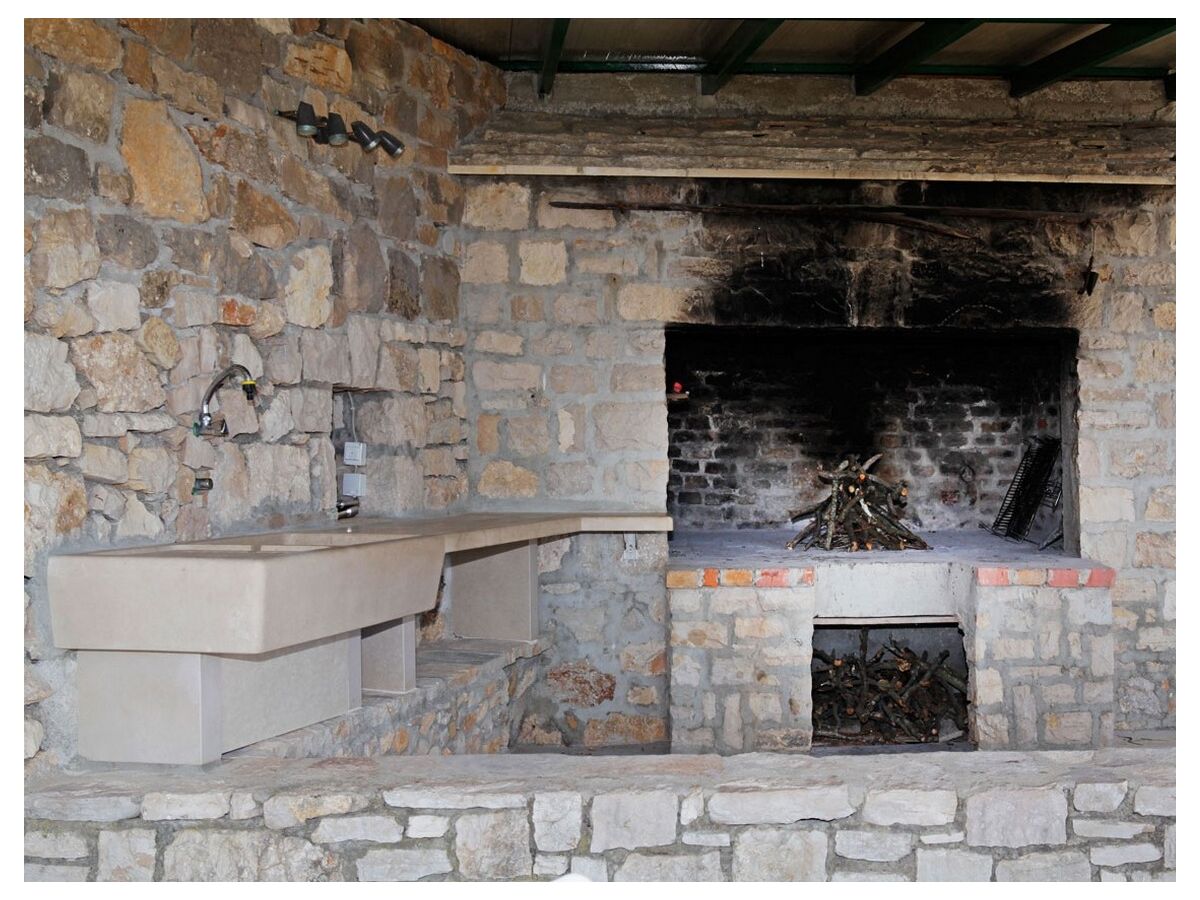 Holiday house Two bedroom house with terrace and sea view Bol, Brač K-23787 - Outdoor photo 5