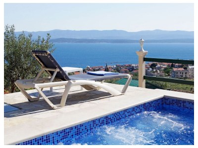 Holiday house Two bedroom house with terrace and sea view Bol, Brač K-23787 in Bol - Holiday house