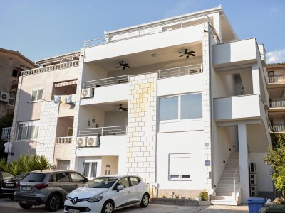Apartment Three bedroom apartment with terrace and sea view Makarska A-19795-d in Makarska - Apartment