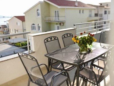 Apartment Three bedroom apartment with terrace and sea view Makarska A-19795-d - Outdoor photo 33