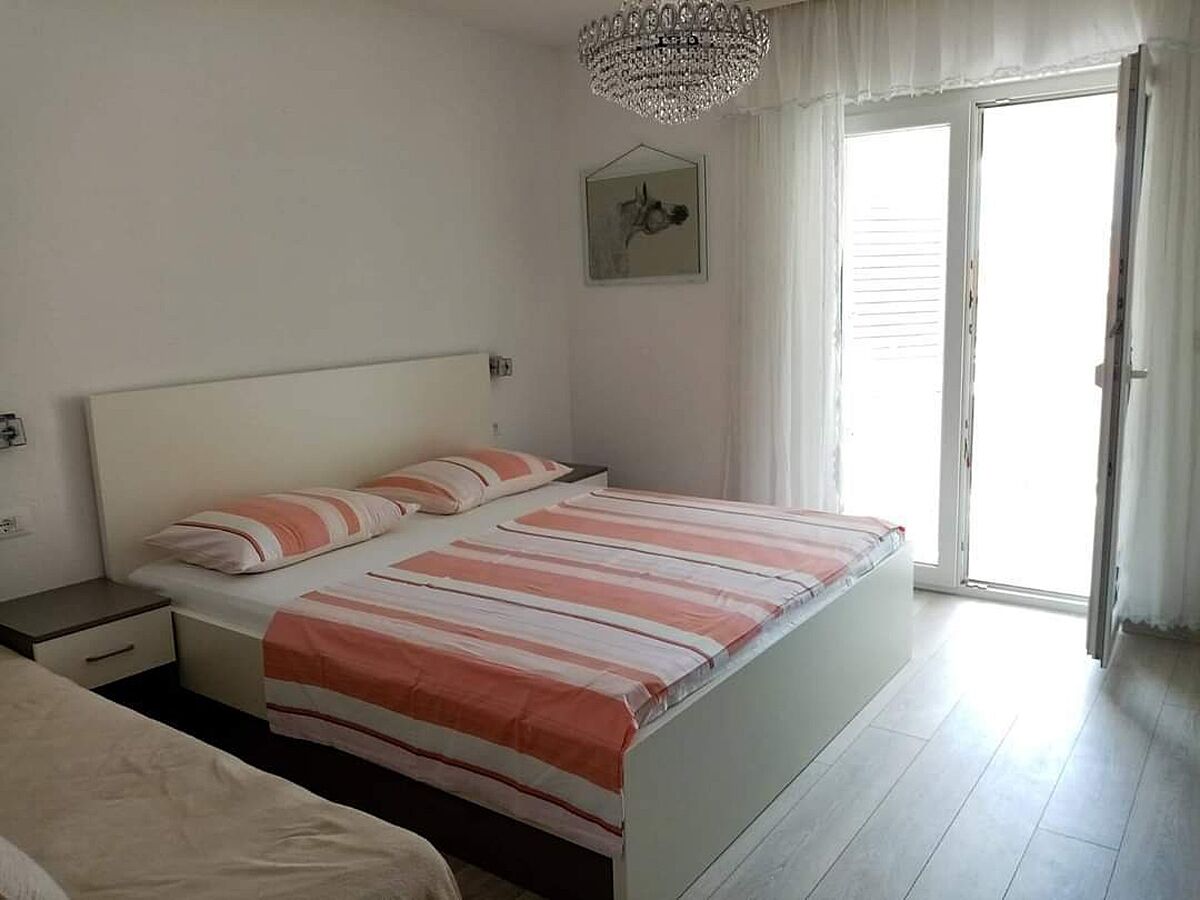 Apartment Studio flat with terrace and sea view Baška Voda, Makarska AS-6827-d