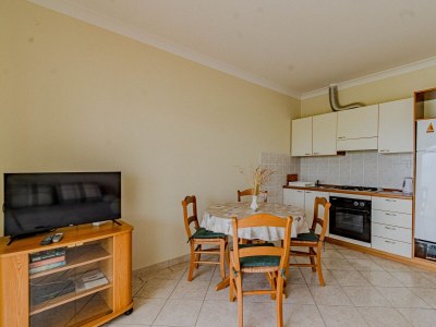 Apartment One bedroom apartment near beach Prigradica, Korčula A-14341-a - Outdoor photo 15