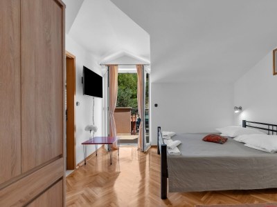 Holiday room with balcony and sea view Duće, Omiš S-10303-d - Outdoor photo 16