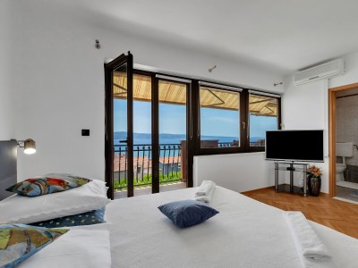 Holiday room with balcony and sea view Duće, Omiš S-10303-e - Outdoor photo 17