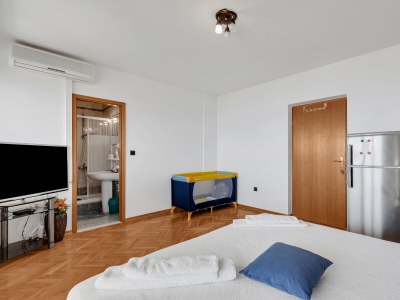 Holiday room with balcony and sea view Duće, Omiš S-10303-e - Outdoor photo 20