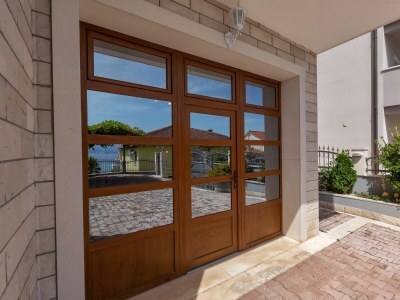 Holiday room with balcony and sea view Duće, Omiš S-10303-f - Outdoor photo 5