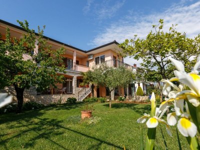 Apartment Three bedroom apartment with terrace Rovinj A-14153-a - Outdoor photo 12