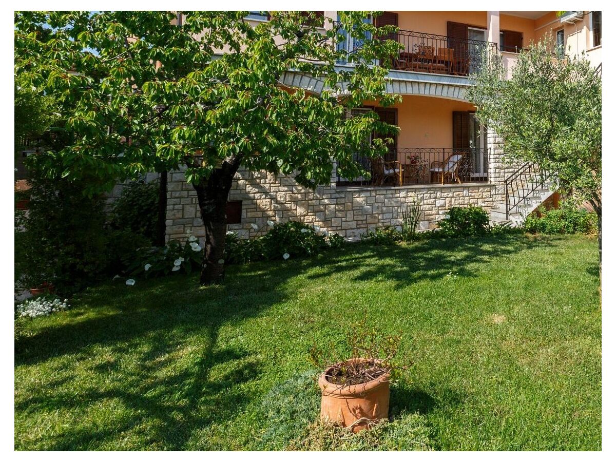 Apartment One bedroom apartment with terrace Rovinj A-14153-b